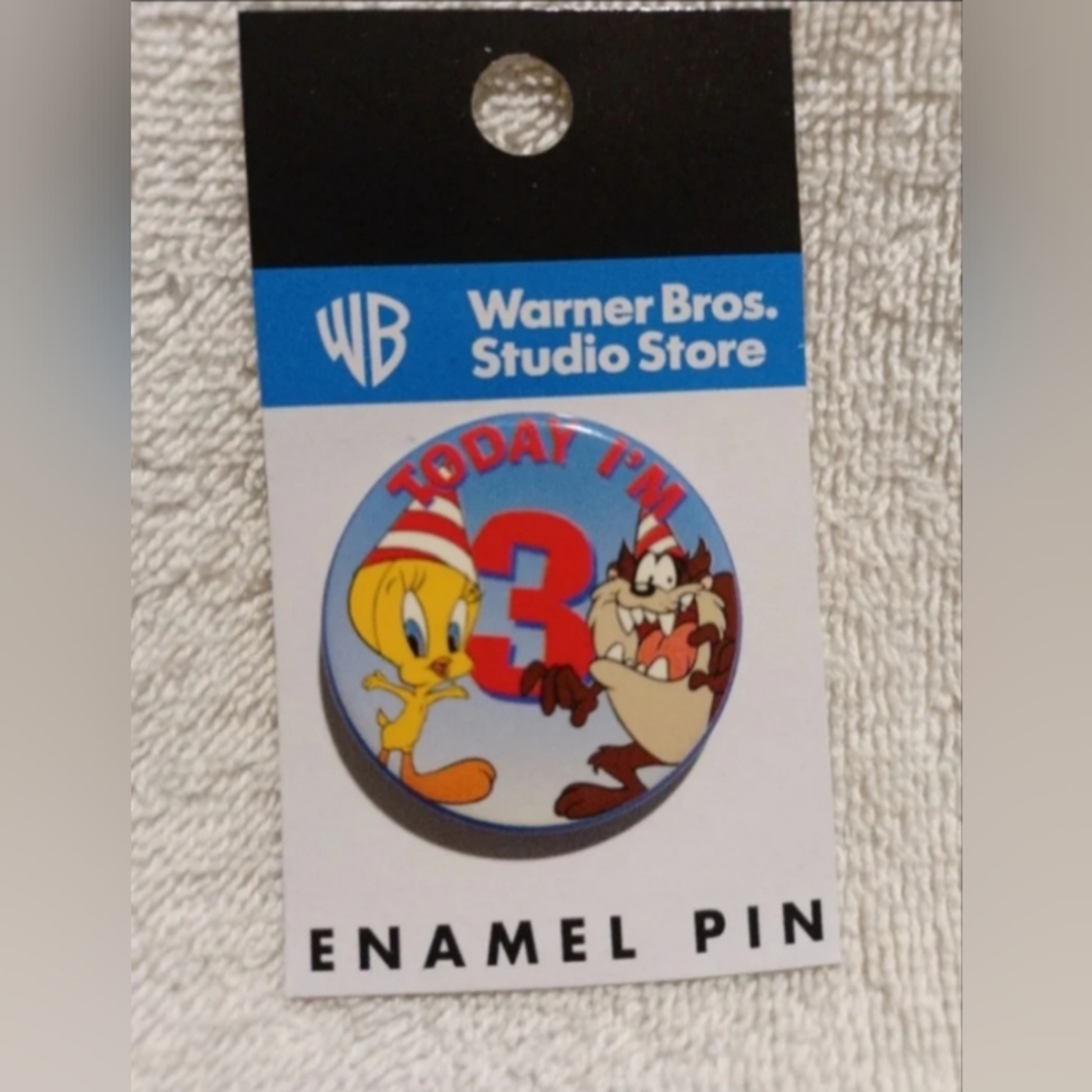 Vintage Looney tunes today I'm 3 birthday enamel pin